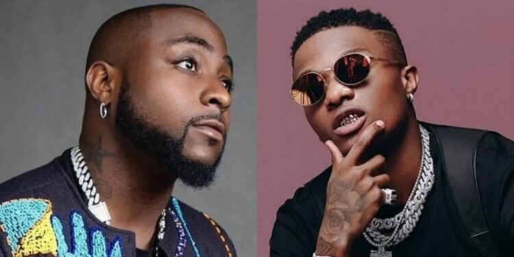 “Woman be@ter” – Davido goes hard on Wizkid in new tweet