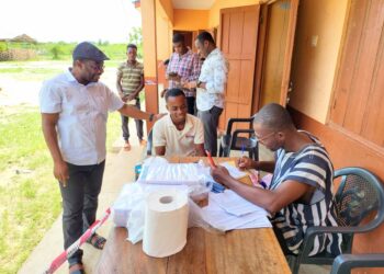 PHOTOS: Hon Woyome caution EC after touring Registration centers in South Tongu