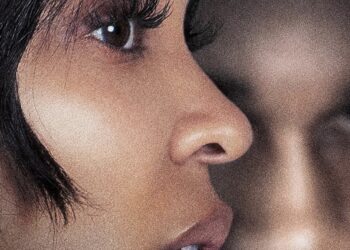 Woman narrates what happened to her marriage after she got addicted to social media