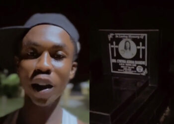 VIDEO: Crazy scenes as ghost chases content creator who went to the cemetery to shoot video