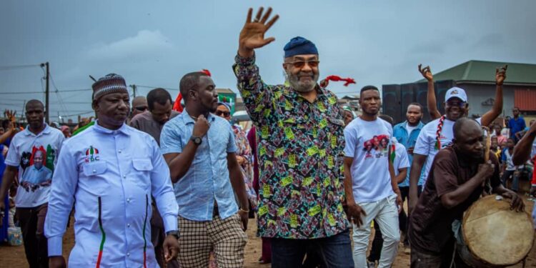 “Apart from preventing Muslims from exercising their religious rights in Mecca with exorbitant hajj fare what have you done to the Zongos to be claiming ownership”- Sinare bites Bawumia