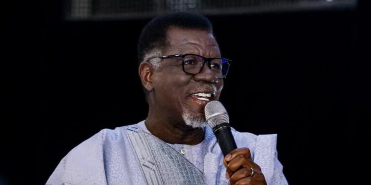 Dr. Mensah Otabil tackles Dr. Bawumia’s Credit Scoring system, advises congregants on who to Vote for