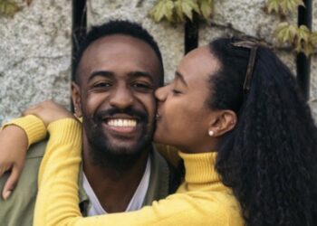 Four(4) signs to know if your relationship will last or not