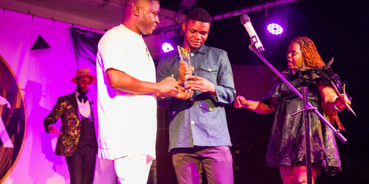 Harry Ahovi wins Volta Best Blogger for the second consecutive time