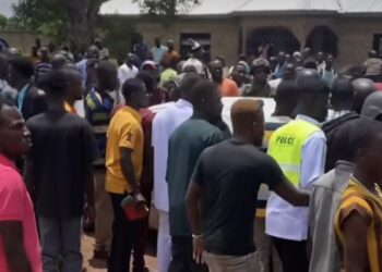 Ballot boxes snatched in a chaotic election during NPP primaries re-run at Walewale – VIDEO