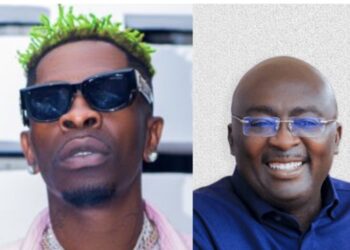 Dr. Bawumia struggles to give concrete answer to Shatta Wale’s question during creative art meeting – VIDEO